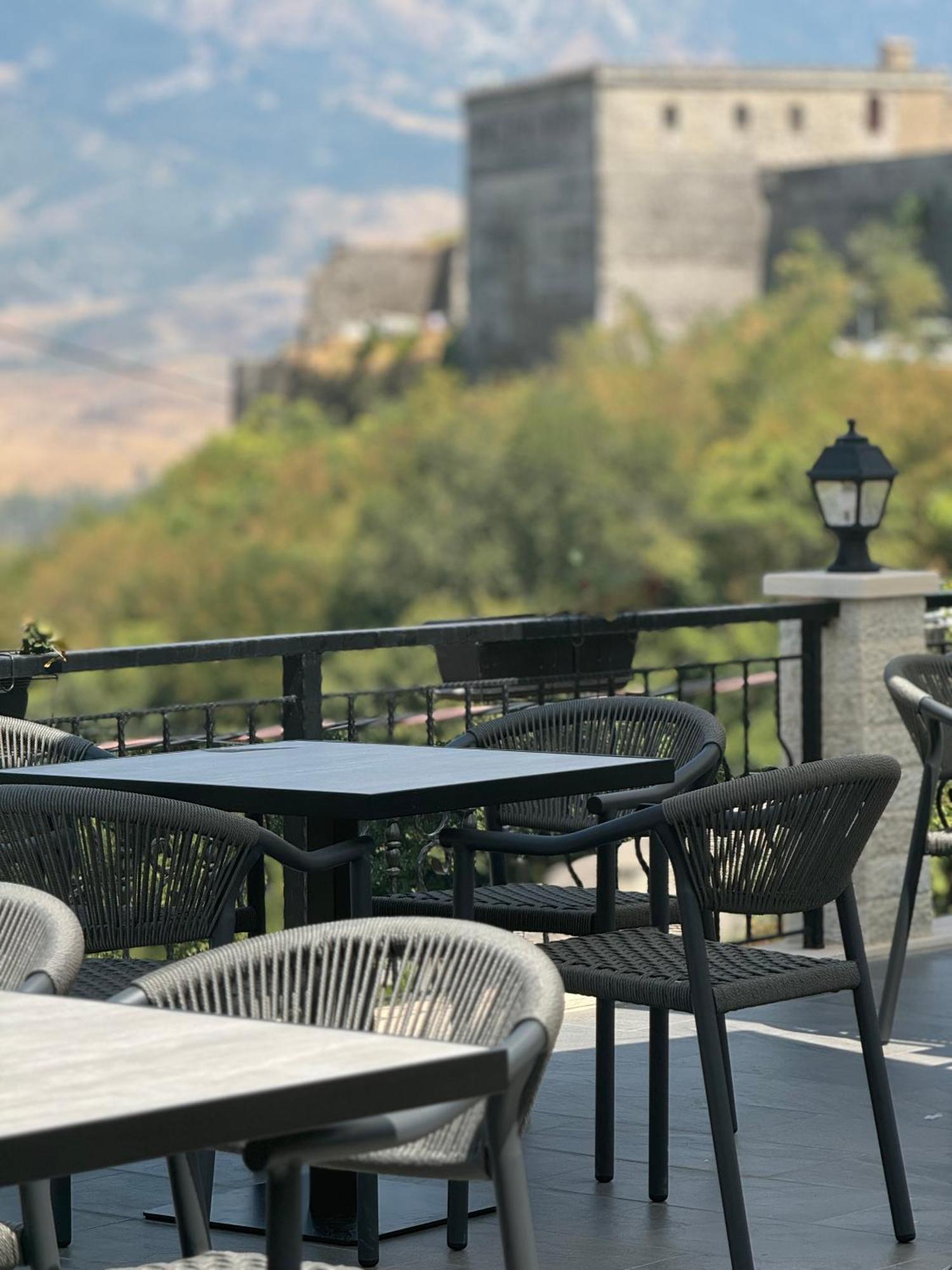 Castle Hotel Gjirokastër Extérieur photo