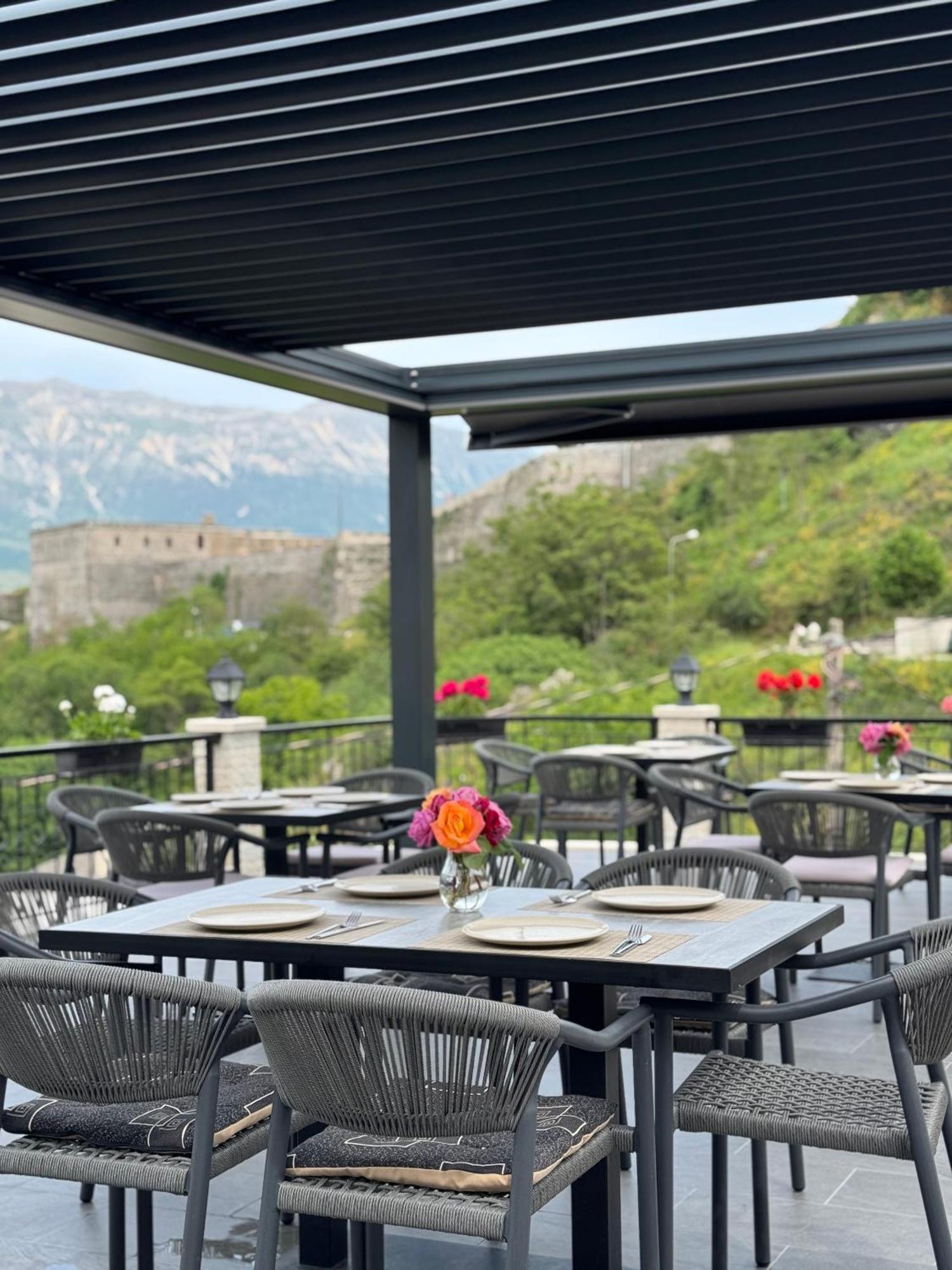 Castle Hotel Gjirokastër Extérieur photo